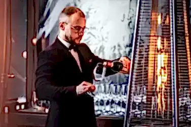 Сомелье. Член Союза Сомелье и Экспертов Казахстана.